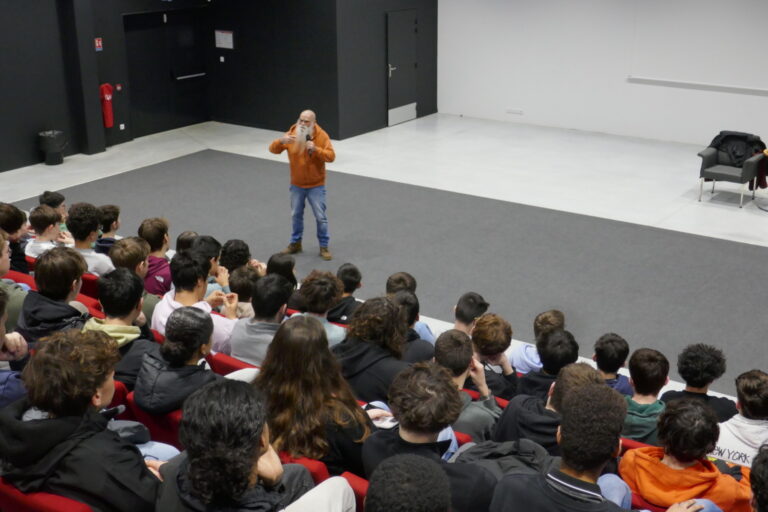 rencontre-marquante-avec-pierre-favre-au-lycee–Pierre-Favre-1