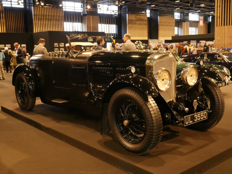 sortie-pedagogique-au-salon-retromobile-paris–Retromobile-3